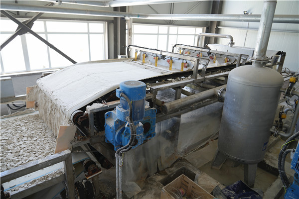 橡膠帶式真空過(guò)濾機(jī)