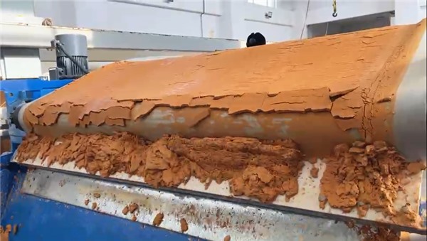 唐山客戶訂購(gòu)橡膠帶式真空過濾機(jī)用于硫酸鈣脫水