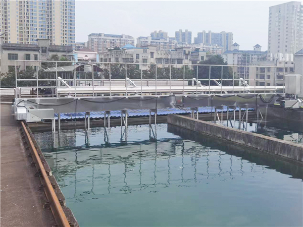 行車式泵吸泥機 行車式泵吸泥機