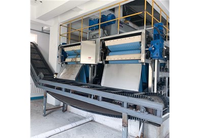 高壓帶式污泥脫水系統(tǒng)給您高含固率的泥餅，助力污泥處置！