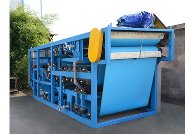 污泥二次脫水設(shè)備降低污泥含水率的黑科技！